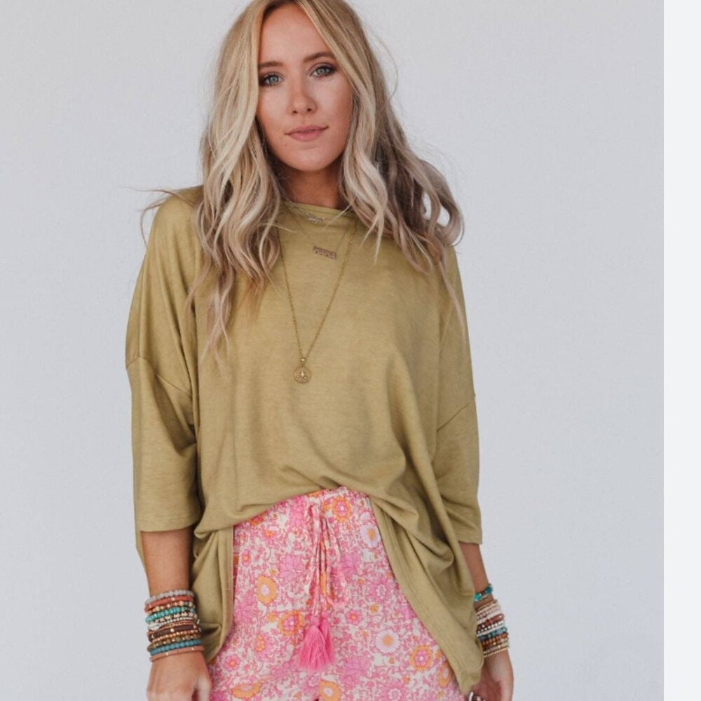 Sunday Stroll Oversized Top NWT